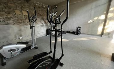 Renta Casa Tipo Townhouse AMUEBLADA 2 Habs. con Rooftop