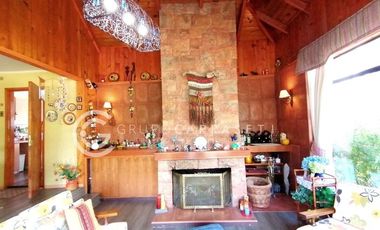 CASA EN PLAYA LAS CASCADAS, PUERTO OCTAY
