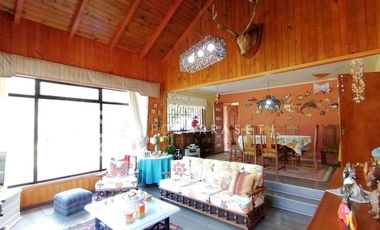 CASA EN PLAYA LAS CASCADAS, PUERTO OCTAY