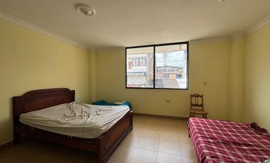 Casa rentera en venta en el centro de Catamayo