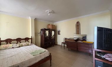 Casa rentera en venta en el centro de Catamayo