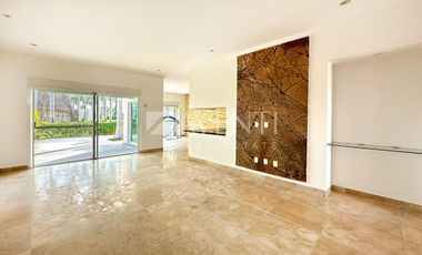 Casa en Venta, Isla Dorada Residencial, Cancún Quintana Roo.