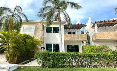 Casa en Venta, Isla Dorada Residencial, Cancún Quintana Roo.