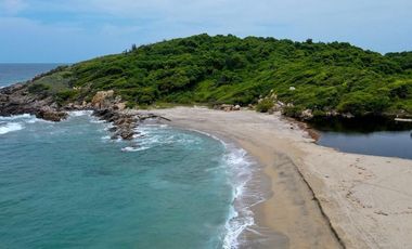 Terreno Frente Al Mar en El Risco de playa Punta Escondida, Puerto Escondido