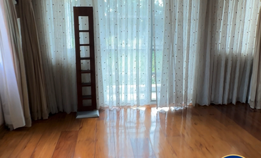 House and Lot in Brentville for sale