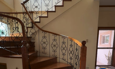 House and Lot in Brentville for sale