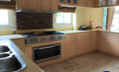 House and Lot in Brentville for sale