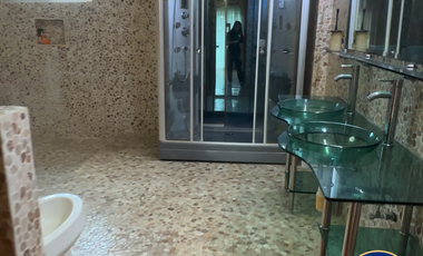 House and Lot in Brentville for sale