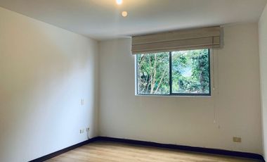 PR17824 Arriendo de apartamento en Loma de las Brujas
