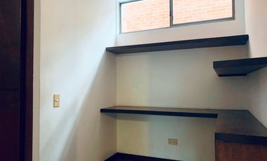 PR17824 Arriendo de apartamento en Loma de las Brujas