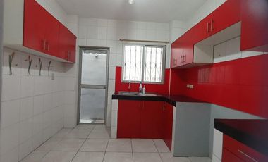 Vendo casa con garaje ubicada al sur de Guayaquil