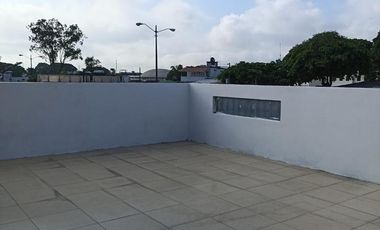 Vendo casa con garaje ubicada al sur de Guayaquil