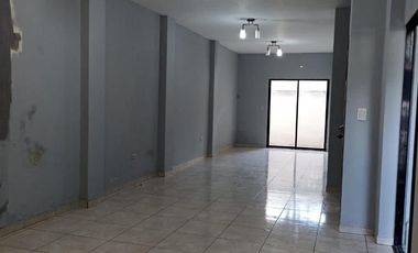 Vendo casa con garaje ubicada al sur de Guayaquil