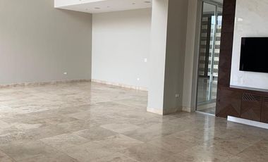 VENTA DE AMPLIA CASA EN SAMBORONDON