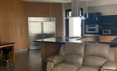 VENTA DE AMPLIA CASA EN SAMBORONDON