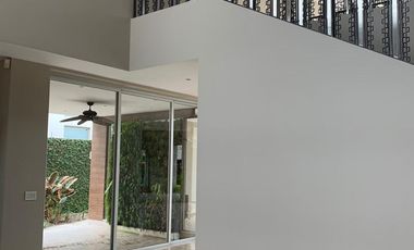 VENTA DE AMPLIA CASA EN SAMBORONDON