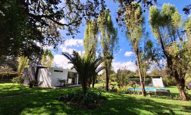 Casa 225 m2 + Terreno 4.555 M2 + Piscina. (Sector Checa)