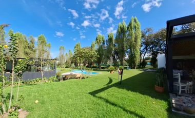 Casa 225 m2 + Terreno 4.555 M2 + Piscina. (Sector Checa)