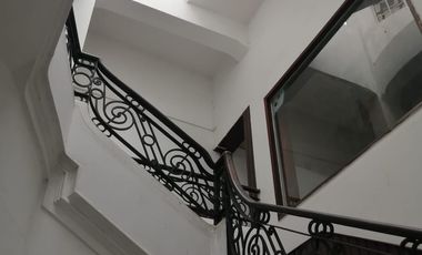 Amplia casa en Barrio El Centenario al sur uso de suelo comercial