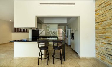 Casa en Venta, Isla Dorada Residencial, Cancún Quintana Roo.