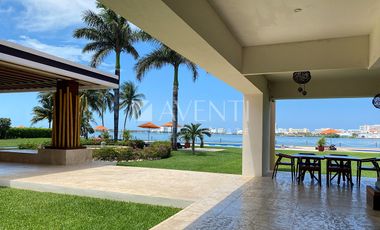 Casa en Venta, Isla Dorada Residencial, Cancún Quintana Roo.