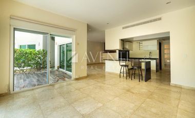 Casa en Venta, Isla Dorada Residencial, Cancún Quintana Roo.