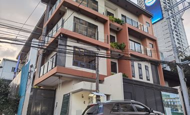 4 STOREY TOWNHOUSE WITH 4 BR and 2 CAR GARAGE IN CUBAO NEAR ALI MALL, ARANETA, FARMERS and GATEWAY