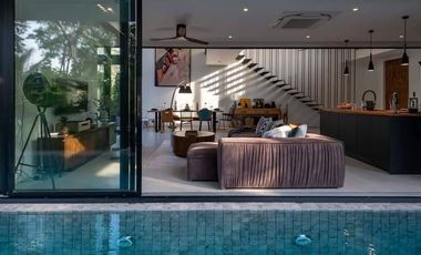 Luxury Modern Pool Villa Loft in Bangkrajao, Samutprakan for Rent and Sale