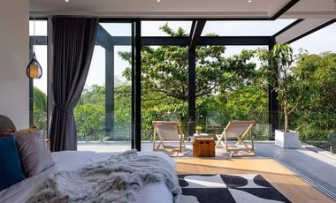 Luxury Modern Pool Villa Loft in Bangkrajao, Samutprakan for Rent and Sale