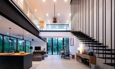 Luxury Modern Pool Villa Loft in Bangkrajao, Samutprakan for Rent and Sale