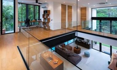 Luxury Modern Pool Villa Loft in Bangkrajao, Samutprakan for Rent and Sale