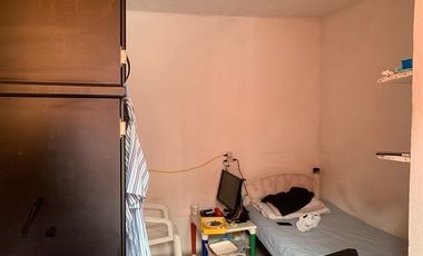 Terreno con Uso de suelo COMERCIAL en esquina, con Oficina y Local o Accesoria