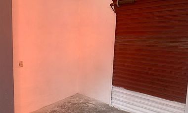 Terreno con Uso de suelo COMERCIAL en esquina, con Oficina y Local o Accesoria