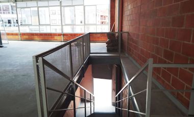 PR19253 Local en arriendo en el sector Simon Bolivar