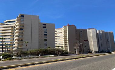 Renta Departamento frente al Mar en Rosarito Calafia a 35 Min Garita San Isidro