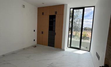 CASA EN VENTA EN VALLE IMPERIAL