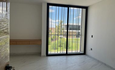 CASA EN VENTA EN VALLE IMPERIAL