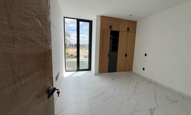 CASA EN VENTA EN VALLE IMPERIAL