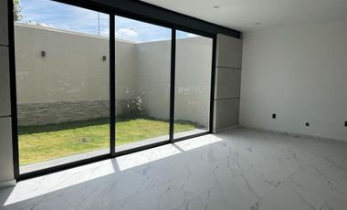 CASA EN VENTA EN VALLE IMPERIAL