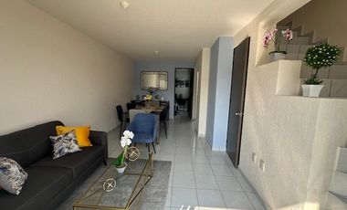 VENTA DE CASA CON ALBERCA EN EL CENTRO DE JIUTEPEC