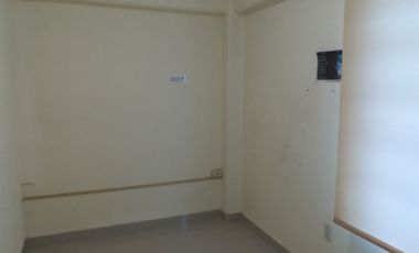 Oficina climatizada con 3 privados en el Fracc. Costa Verde. Incluye agua