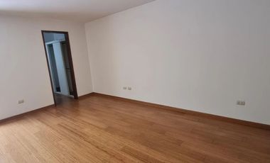 AMPLIO FLAT DE 346 m2 EN CHACARILLA, SURCO.