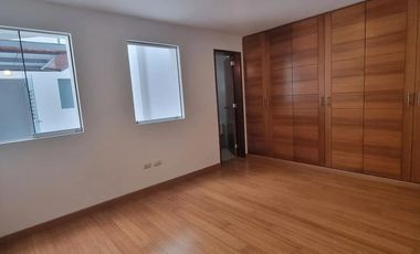 AMPLIO FLAT DE 346 m2 EN CHACARILLA, SURCO.