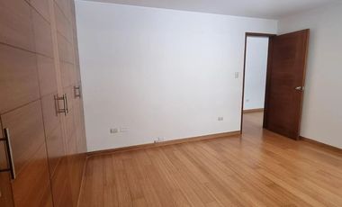 AMPLIO FLAT DE 346 m2 EN CHACARILLA, SURCO.