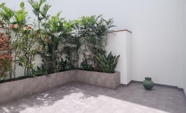 AMPLIO FLAT DE 346 m2 EN CHACARILLA, SURCO.