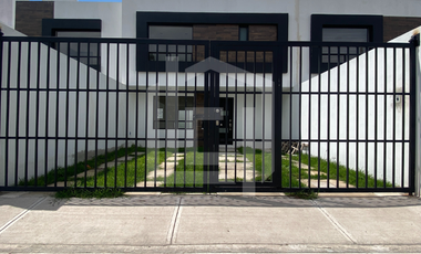 Casa en Venta con Terraza en Actopan, Hgo, a 200 metros del libramiento y cerca del Corredor de los Balnearios.