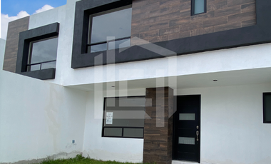 Casa en Venta con Terraza en Actopan, Hgo, a 200 metros del libramiento y cerca del Corredor de los Balnearios.