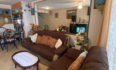 CASA EN VENTA EN HEROES DE TECAMAC