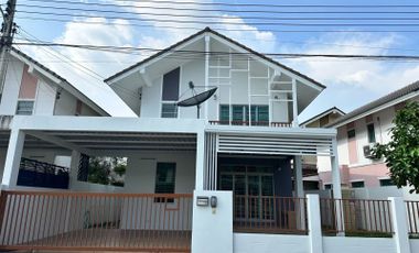 Twin house for sale, Magnoly Village, Sriracha, Suan Suea