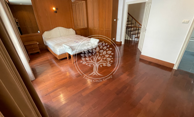 4 Bedrooms Townhouse for Sale or Rent in Baan Klang Krung British Town Thonglor